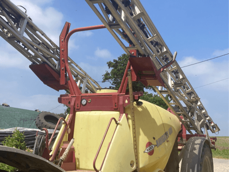 Feldspritze typu Hardi NAVIGATOR 4000, Gebrauchtmaschine v TREMEUR (Obrázek 1)