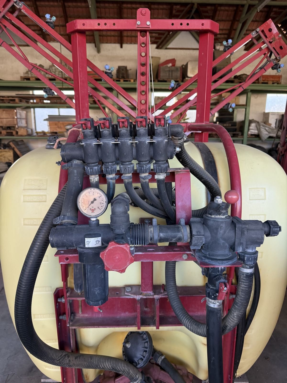 Feldspritze des Typs Hardi NK 600 Feldspritze mit 12 Meter Balken, Gebrauchtmaschine in Hohenruppersdorf (Bild 2)