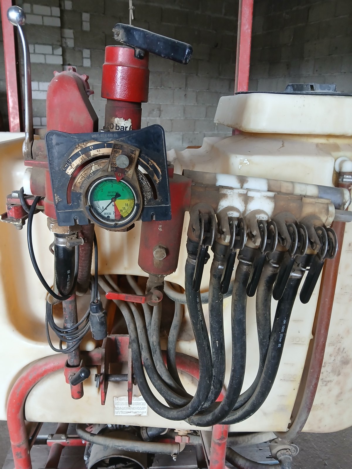 Feldspritze des Typs Holder IS 600, Gebrauchtmaschine in Scheinfeld (Bild 2)