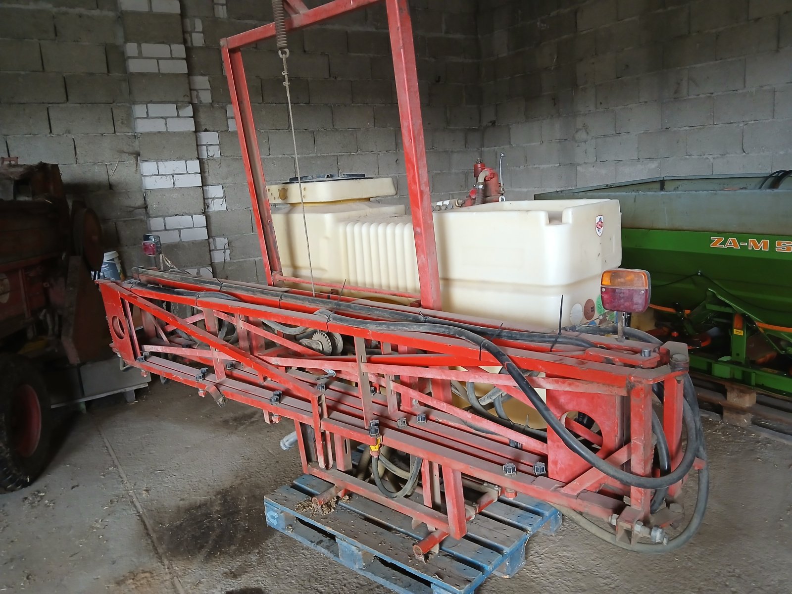 Feldspritze des Typs Holder IS 600, Gebrauchtmaschine in Scheinfeld (Bild 3)