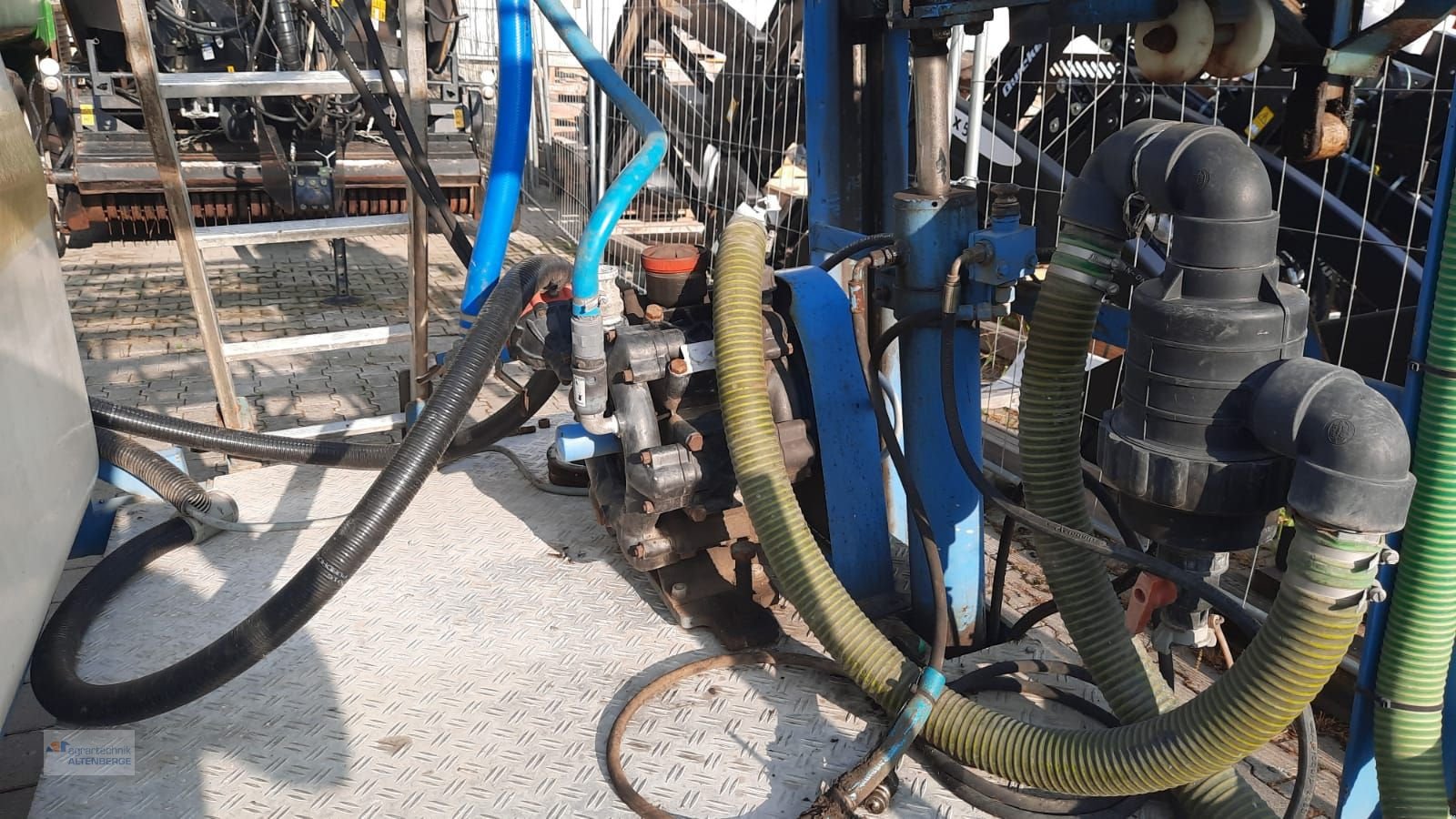 Feldspritze of the type Inuma Aufbauspritze Unimog IUAS 2024, Gebrauchtmaschine in Altenberge (Picture 16)