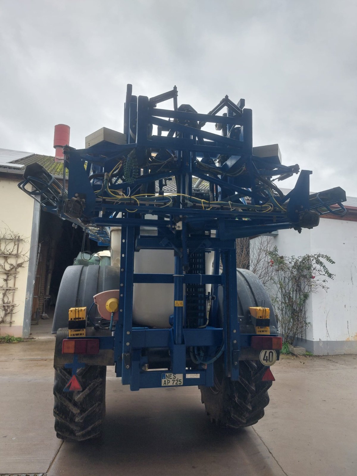 Feldspritze des Typs Inuma Professional 7036, Gebrauchtmaschine in 97618 Heustreu, Vorstrasse 28 (Bild 3)