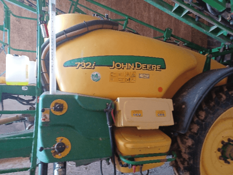 Feldspritze des Typs John Deere 732I, Gebrauchtmaschine in Wargnies Le Grand (Bild 3)