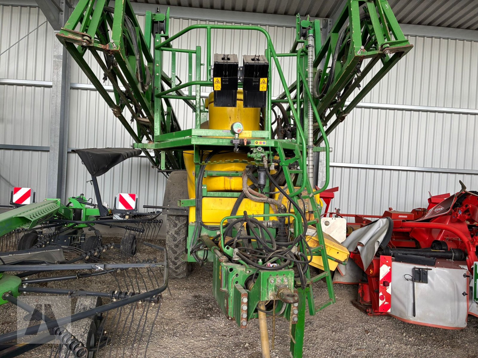 Feldspritze του τύπου John Deere 824, Gebrauchtmaschine σε Langweid am Lech (Φωτογραφία 1)