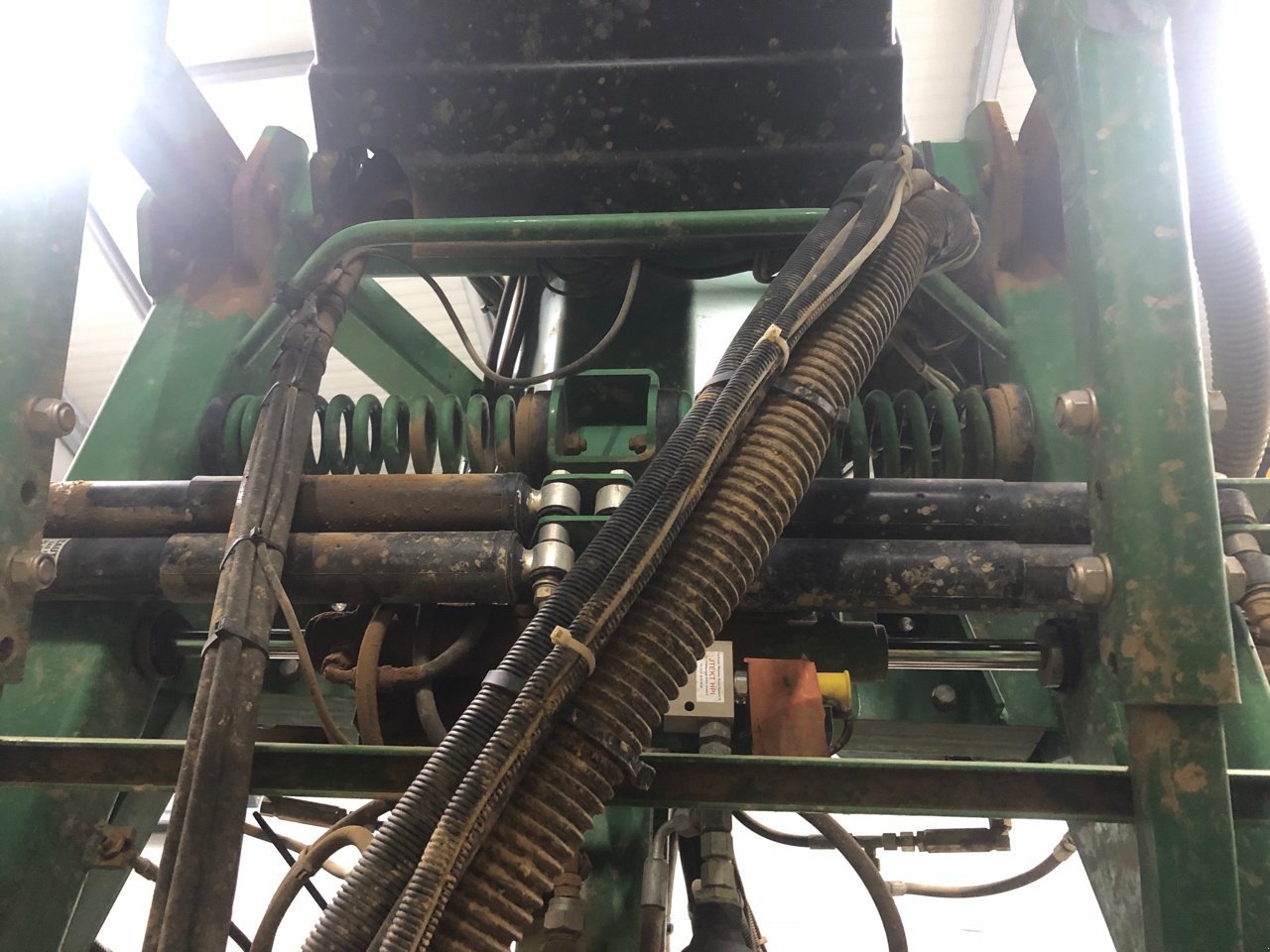 Feldspritze typu John Deere 832, Gebrauchtmaschine v Brabant-le-Roi (Obrázek 10)