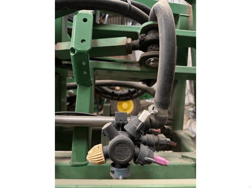 Feldspritze typu John Deere M952I, Gebrauchtmaschine w ESCAUDOEUVRES (Zdjęcie 4)