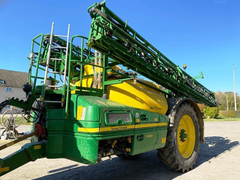 Feldspritze от тип John Deere R952I, Gebrauchtmaschine в SAINT-GERMAIN DU PUY (Снимка 1)