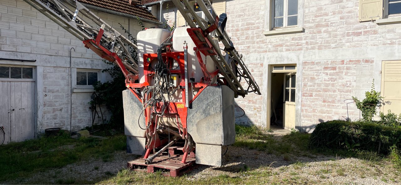 Feldspritze del tipo Kuhn Altis 2002, Gebrauchtmaschine In MANDRES-SUR-VAIR (Immagine 5)