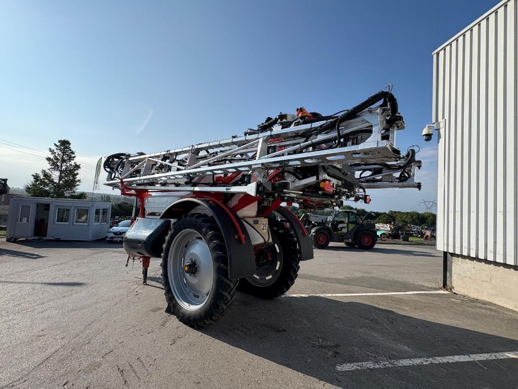 Feldspritze del tipo Kuhn Metris 4102, Gebrauchtmaschine en SALEUX (Imagen 5)