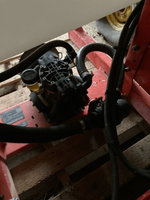 Feldspritze типа Kuhn Optis 600, Gebrauchtmaschine в azerailles (Фотография 6)
