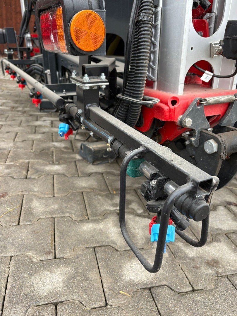 Feldspritze des Typs Kverneland Ixter B 1000 15m HOSA Gestänge, Gebrauchtmaschine in Bertschikon (Bild 4)