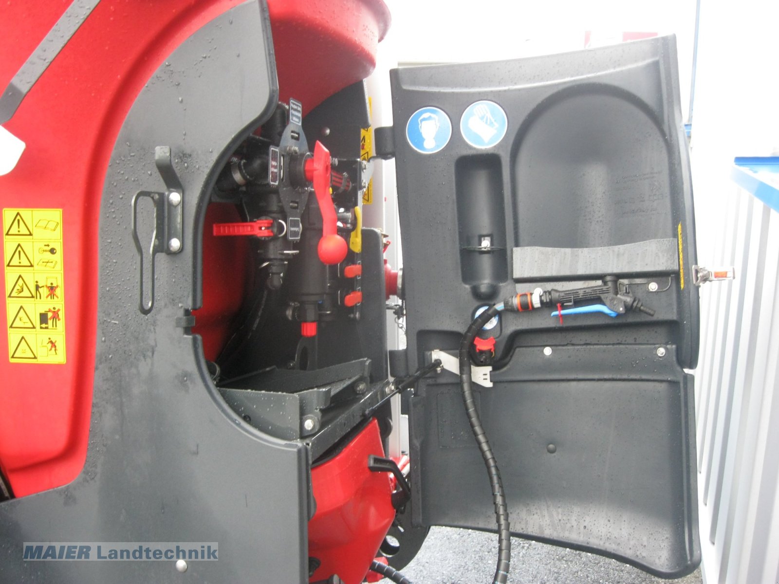 Feldspritze des Typs Kverneland iXter B 13 iXspray, Neumaschine in Dieterskirchen (Bild 11)