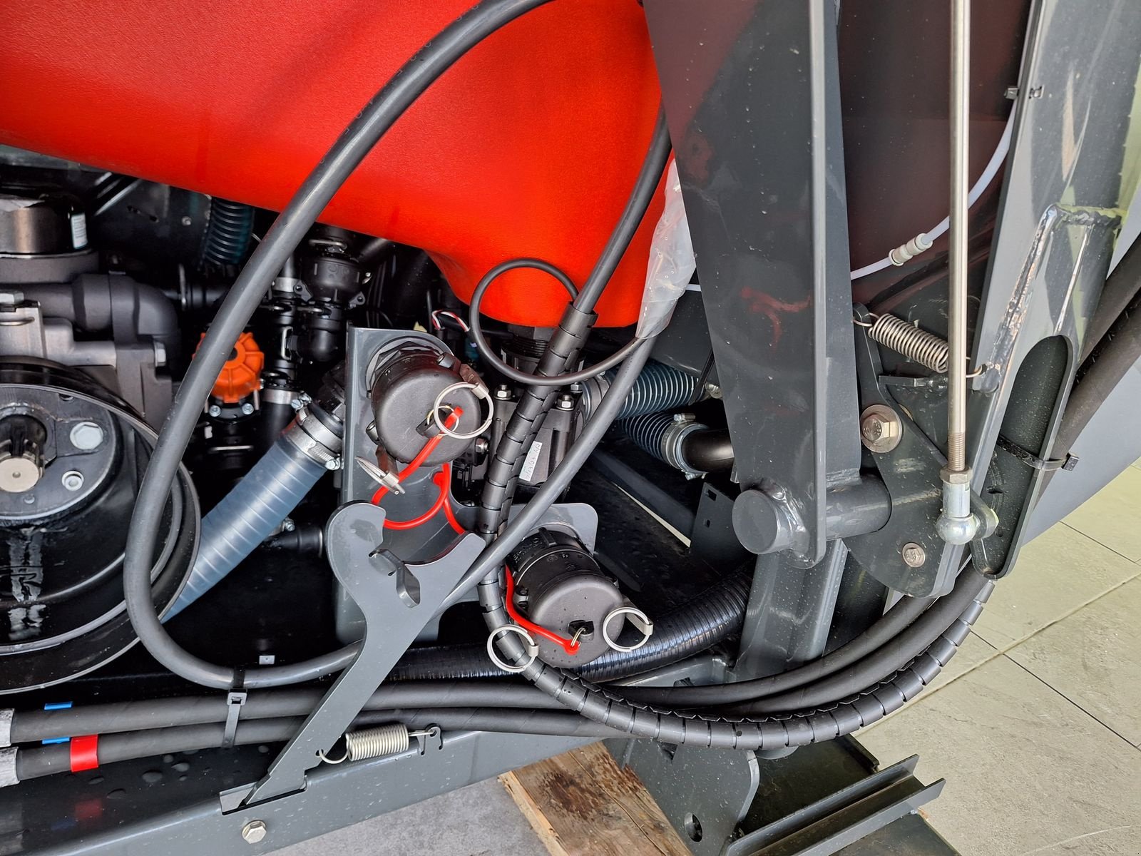 Feldspritze of the type Kverneland iXter B16 15m HOSA, Neumaschine in Schlitters (Picture 9)