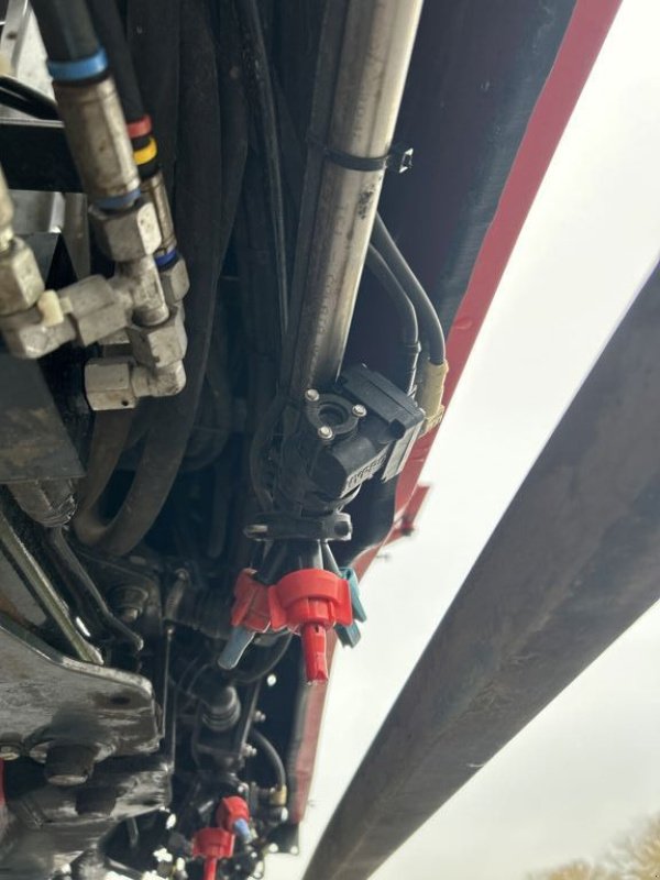 Feldspritze des Typs Kverneland veldspuit 33 meter, Neumaschine in Bladel (Bild 4)