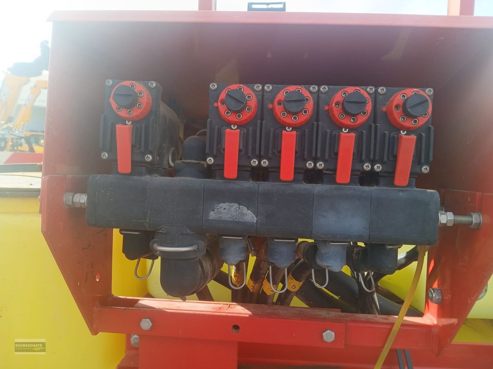 Feldspritze des Typs Rau Rau Feldspritze, Gebrauchtmaschine in Aurolzmünster (Bild 11)