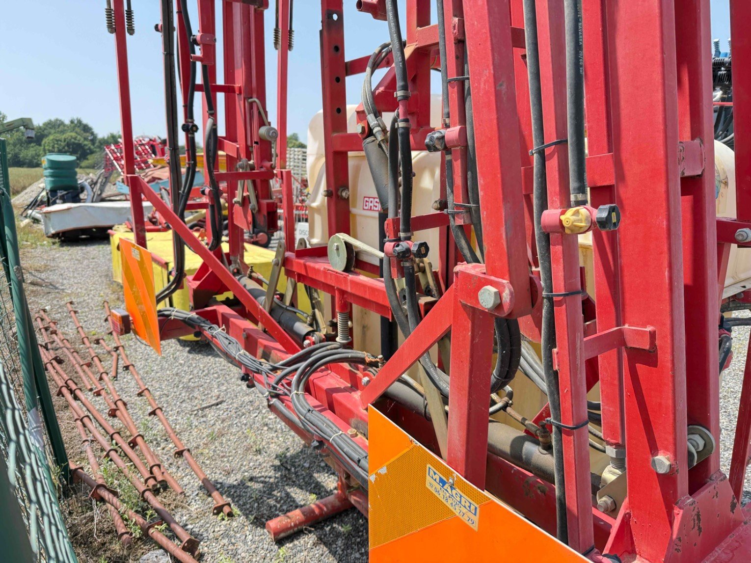 Feldspritze des Typs Sonstige 1000 L, Gebrauchtmaschine in SAINT GAUDENS (Bild 9)