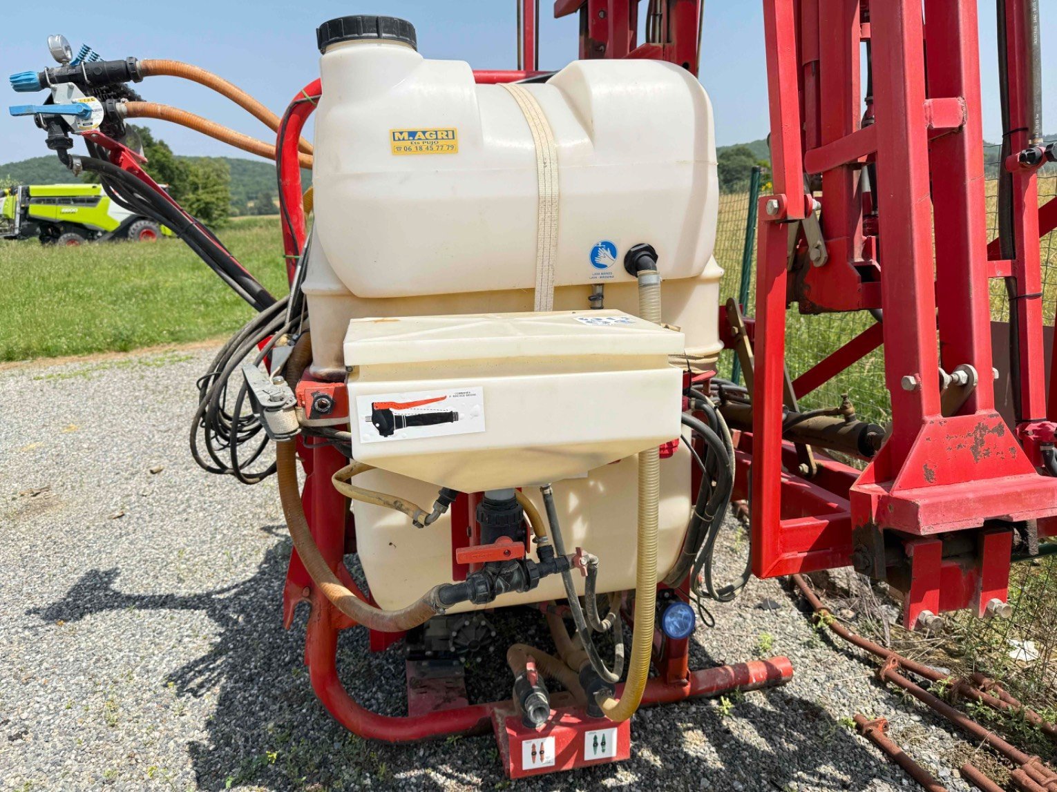 Feldspritze des Typs Sonstige 1000 L, Gebrauchtmaschine in SAINT GAUDENS (Bild 7)