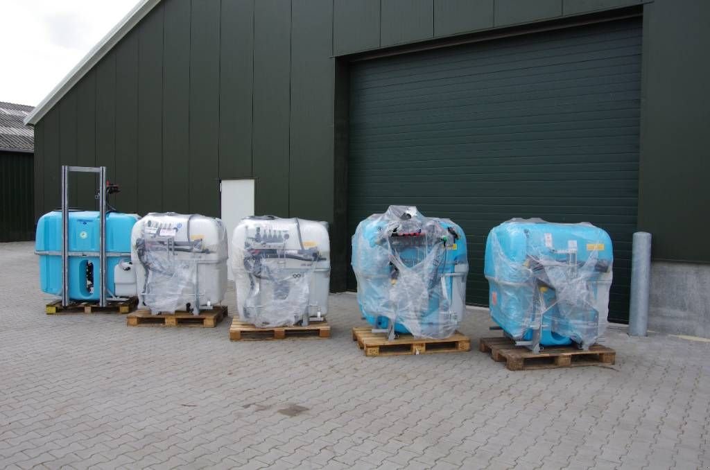 Feldspritze des Typs Sonstige Carrarospray Spuittank(en) Nieuw, Neumaschine in Borne (Bild 6)