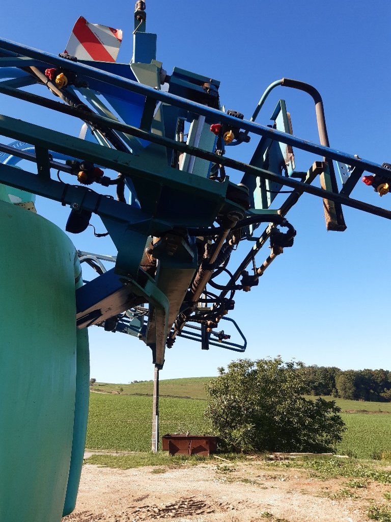 Feldspritze типа Sonstige ELYTE 1600 L. / 24 M., Gebrauchtmaschine в BRAS SUR MEUSE (Фотография 11)