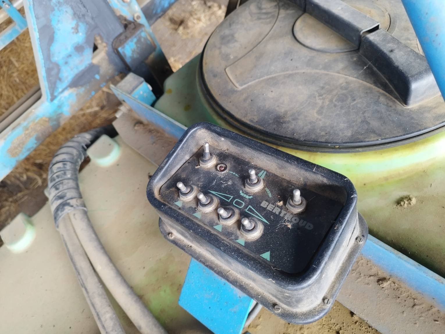 Feldspritze vrste Sonstige FORCE 10, Gebrauchtmaschine v Le Horps (Slika 9)