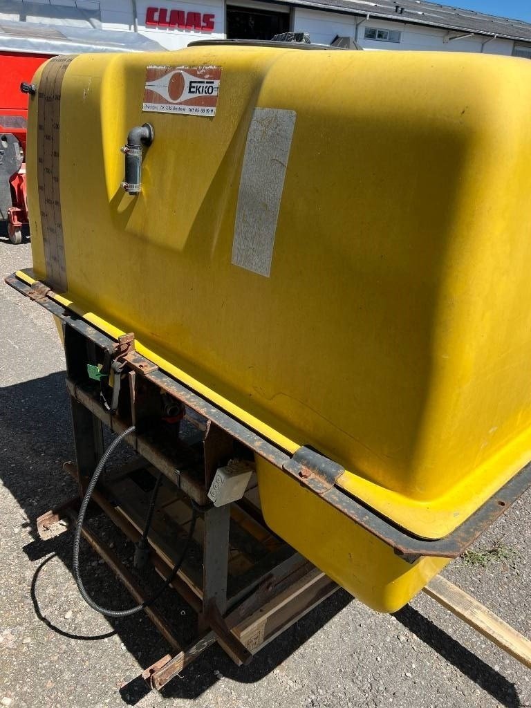 Feldspritze типа Sonstige Front Tank, Gebrauchtmaschine в Mern (Фотография 4)