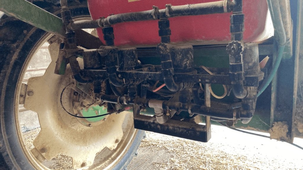Feldspritze of the type Sonstige FX 2500, Gebrauchtmaschine in CORMENON (Picture 5)