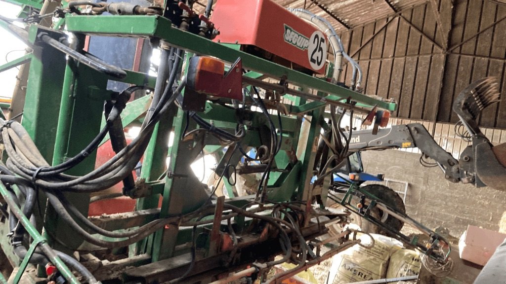 Feldspritze of the type Sonstige FX 2500, Gebrauchtmaschine in CORMENON (Picture 7)