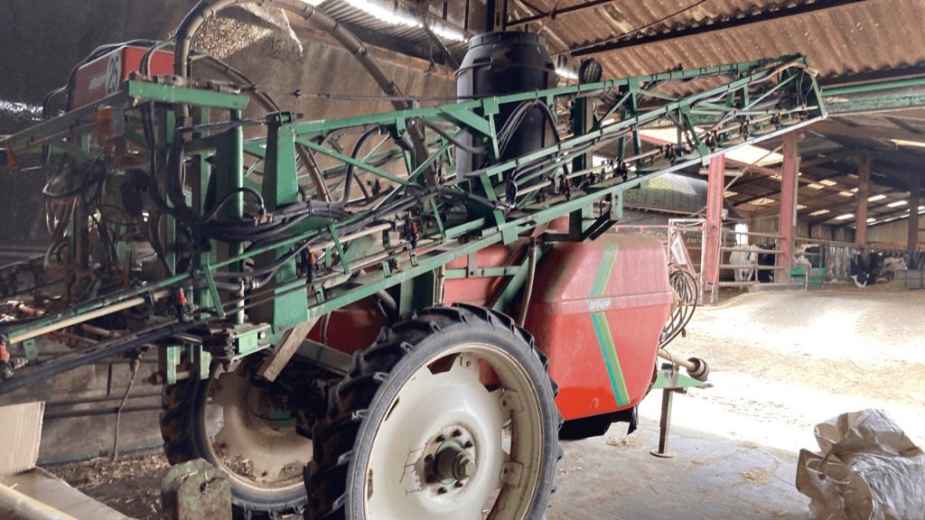 Feldspritze of the type Sonstige FX 2500, Gebrauchtmaschine in CORMENON (Picture 4)