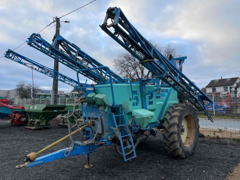Feldspritze des Typs Sonstige Pulvérisateur traîné MACH 32 Berthoud, Gebrauchtmaschine in LA SOUTERRAINE (Bild 1)
