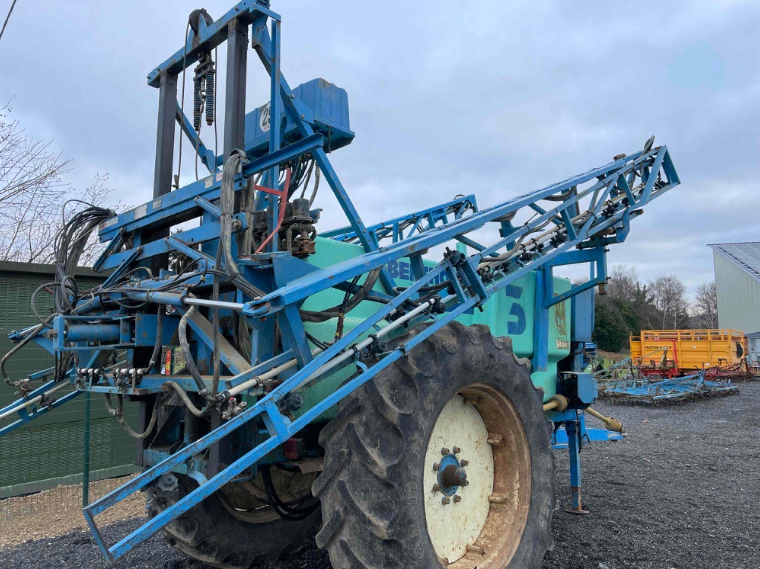 Feldspritze от тип Sonstige Pulvérisateur traîné MACH 32 Berthoud, Gebrauchtmaschine в LA SOUTERRAINE (Снимка 5)