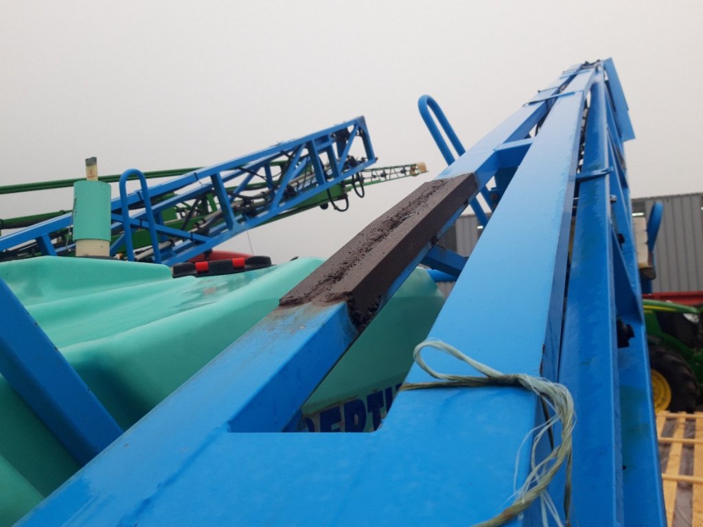 Feldspritze typu Sonstige RACER 3200 L. / 28 M., Gebrauchtmaschine v CHEVILLON  (MAIZEROY) (Obrázek 8)