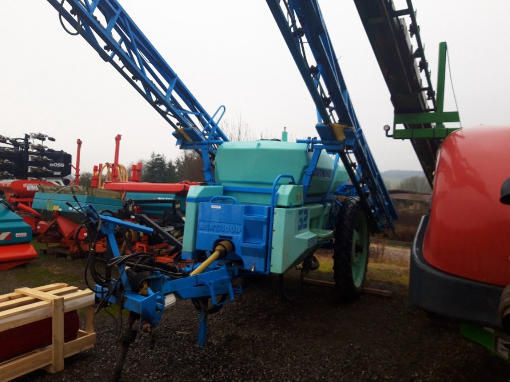 Feldspritze typu Sonstige RACER 3200 L. / 28 M., Gebrauchtmaschine v CHEVILLON  (MAIZEROY) (Obrázek 2)