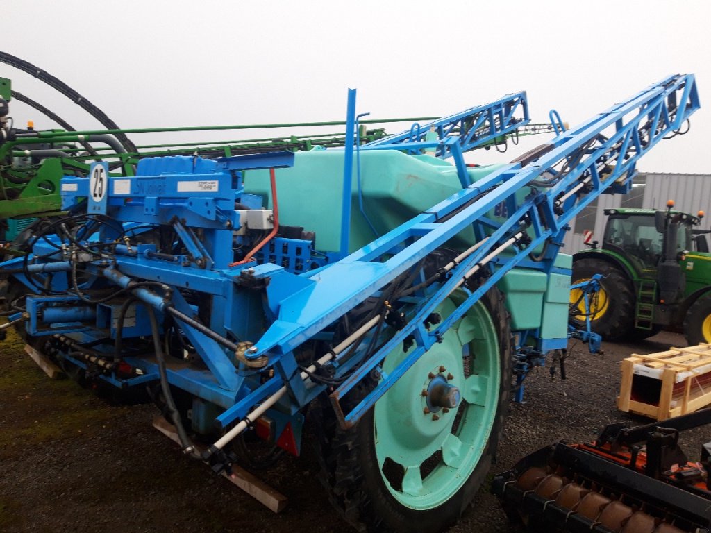 Feldspritze typu Sonstige RACER 3200 L. / 28 M., Gebrauchtmaschine v CHEVILLON  (MAIZEROY) (Obrázek 3)