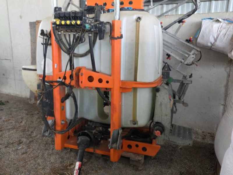 Feldspritze del tipo Sonstige TITANIUM 1000, Gebrauchtmaschine In ST MARTIN EN HAUT (Immagine 1)