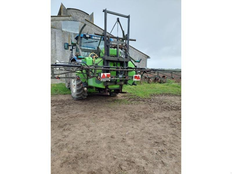 Feldspritze des Typs Tecnoma 1000L, Gebrauchtmaschine in PLUMELEC (Bild 5)