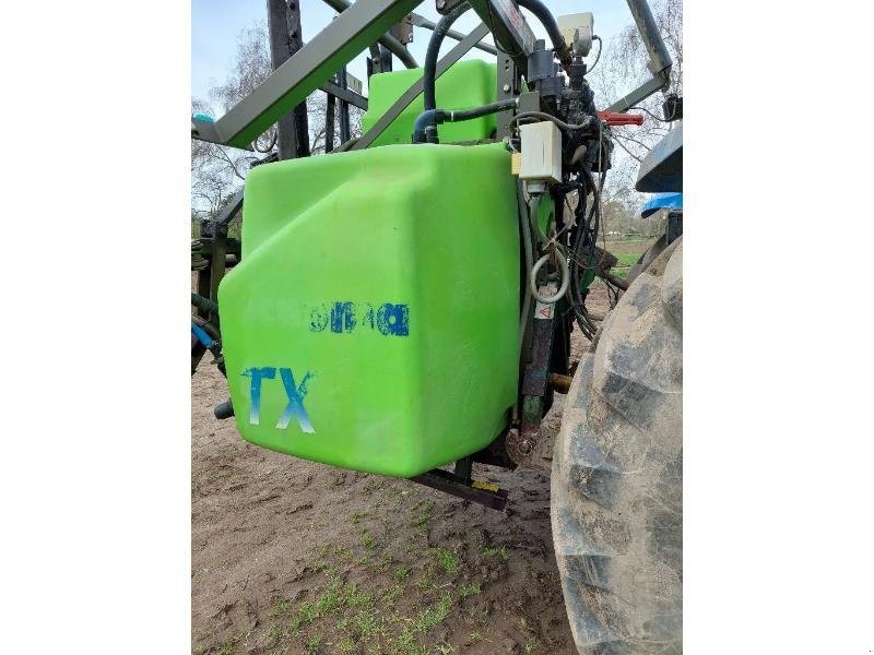 Feldspritze des Typs Tecnoma 1000L, Gebrauchtmaschine in PLUMELEC (Bild 2)