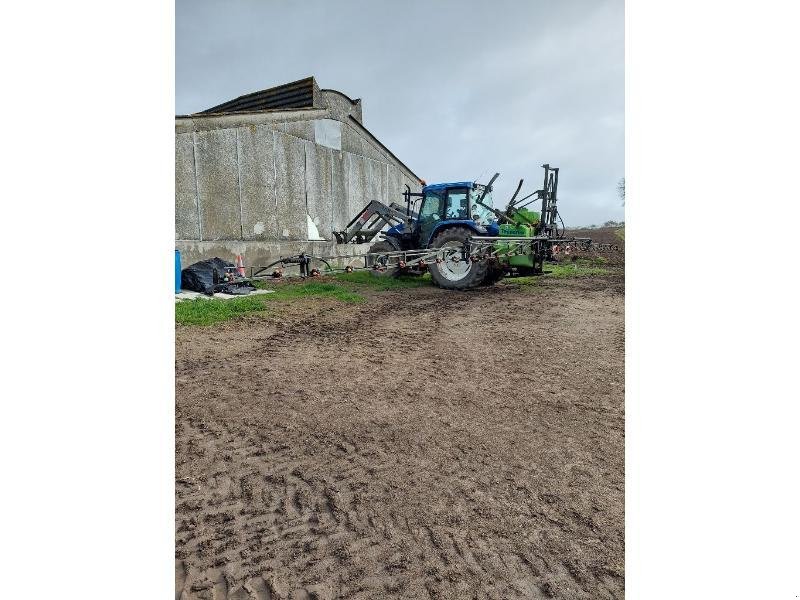 Feldspritze des Typs Tecnoma 1000L, Gebrauchtmaschine in PLUMELEC (Bild 3)