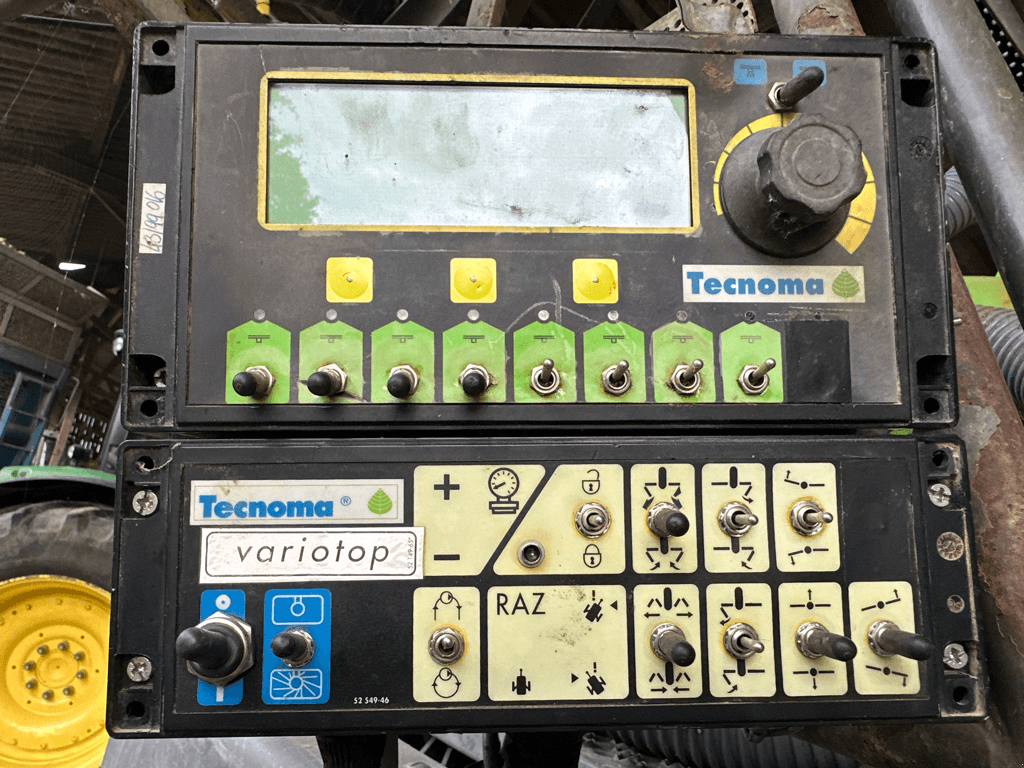 Feldspritze des Typs Tecnoma 3000 LITRES, Gebrauchtmaschine in CINTHEAUX (Bild 2)