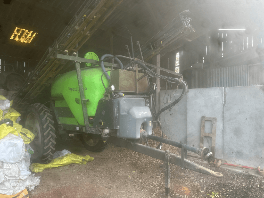 Feldspritze des Typs Tecnoma 3000 LITRES, Gebrauchtmaschine in CINTHEAUX (Bild 3)