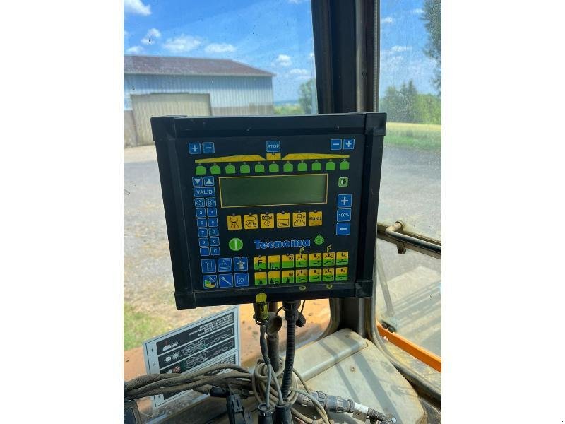 Feldspritze des Typs Tecnoma 3000L 28M, Gebrauchtmaschine in VERDUN (Bild 6)