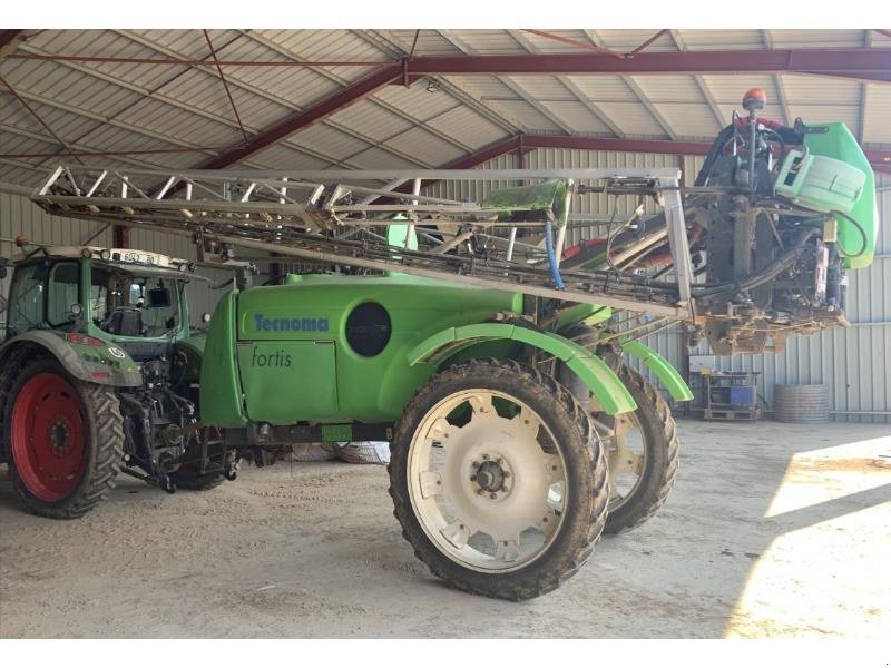 Feldspritze des Typs Tecnoma FORTIS 3100, Gebrauchtmaschine in ROYE (Bild 2)