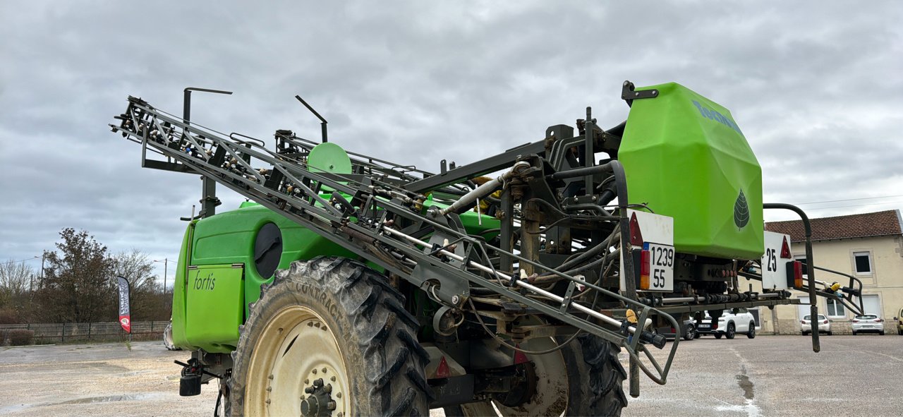 Feldspritze of the type Tecnoma FORTIS 3200, Gebrauchtmaschine in Eton (Picture 10)