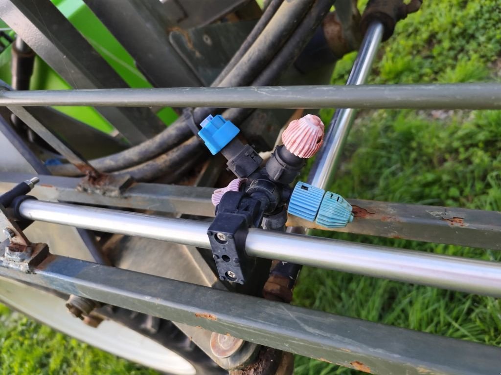 Feldspritze of the type Tecnoma Galaxy GY30 S, Gebrauchtmaschine in Roches-sur-Marne (Picture 8)