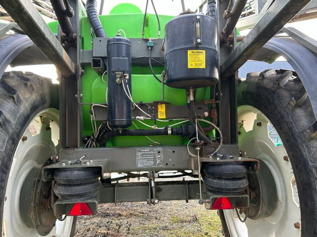 Feldspritze des Typs Tecnoma TC31EF, Gebrauchtmaschine in JOSSELIN (Bild 5)