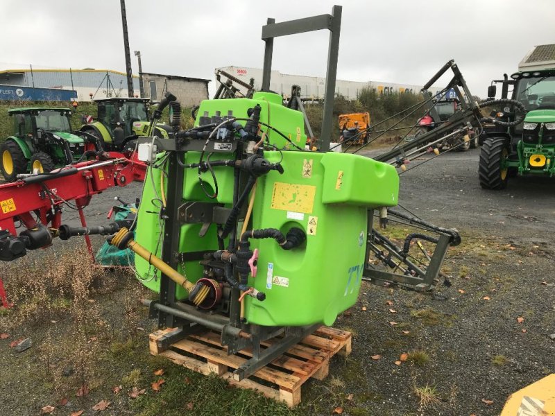 Feldspritze del tipo Tecnoma TX 800 REGULAIR, Gebrauchtmaschine In UZERCHE (Immagine 1)