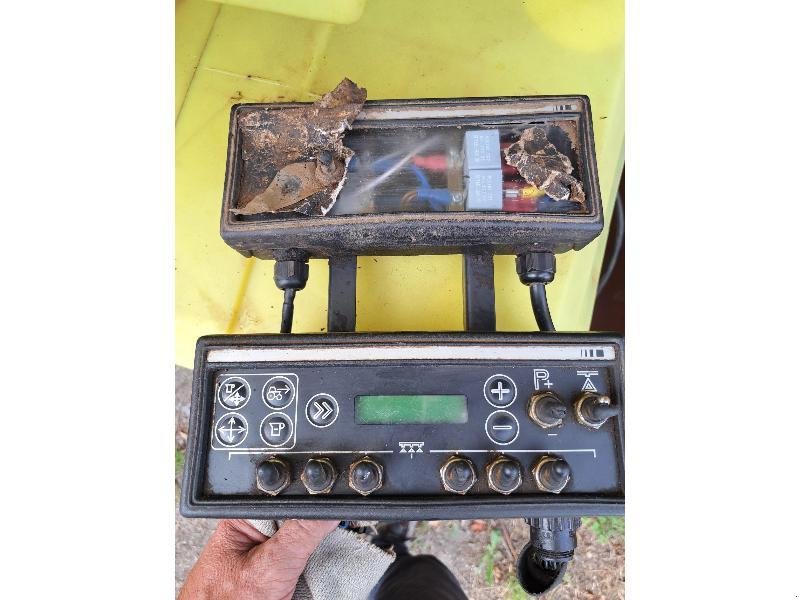 Feldspritze des Typs Vicon 1200 LITRES, Gebrauchtmaschine in PLUMELEC (Bild 10)