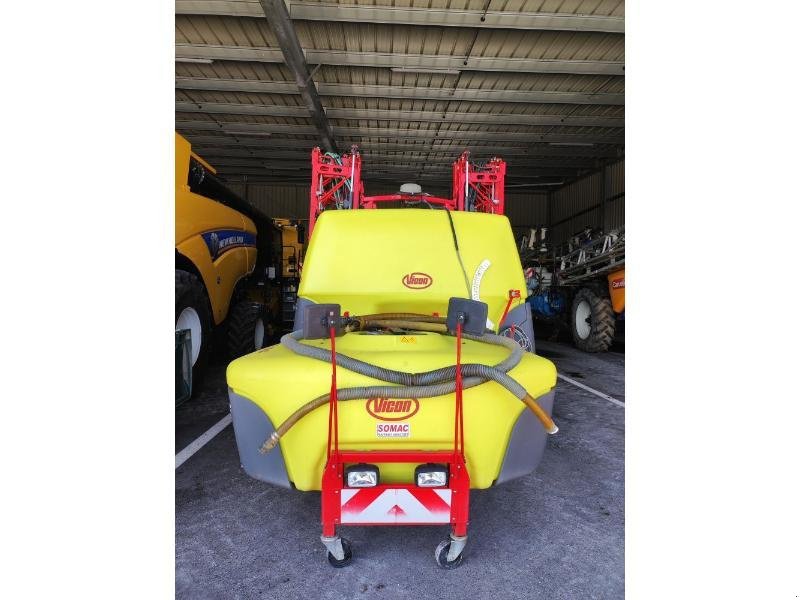 Feldspritze vrste Vicon IXTERB18, Gebrauchtmaschine v CHAUMONT (Slika 2)