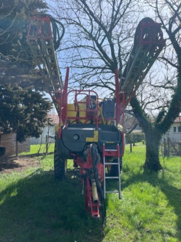 Feldspritze van het type Vicon Ixtrack C40, Gebrauchtmaschine in CASTRES (Foto 2)