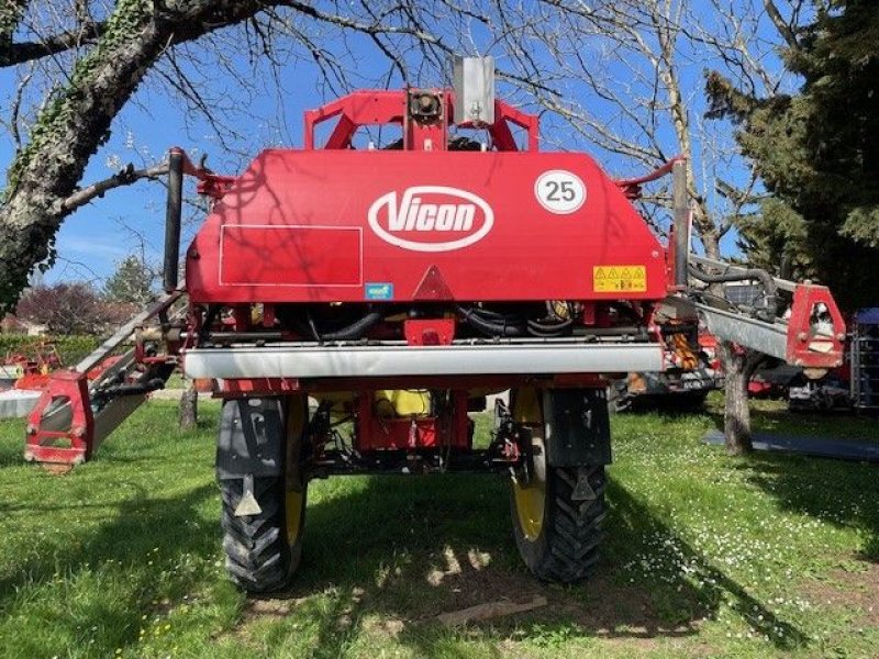 Feldspritze van het type Vicon Ixtrack C40, Gebrauchtmaschine in CASTRES (Foto 3)