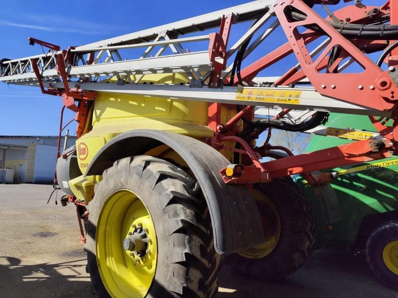 Feldspritze of the type Vicon IXTRACK, Gebrauchtmaschine in FRONCLES (Picture 4)